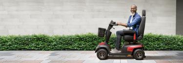 Scooter Elétrica de Mobilidade resistente e fiável Invacare Comet Pro