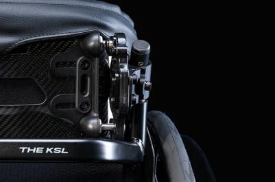 Hardware de fácil fixação