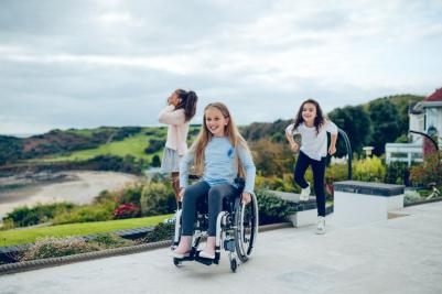 Cadeira de Rodas para criança Pediátrica Manual Invacare Action5 Junior