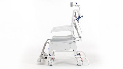 A cadeira de rodas de banho Aquatec Ocean Ergo VIP da Invacare é a resposta a diferentes necessidades para um banho seguro e confortável.